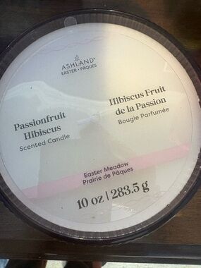 Ashland White Candle with Pink Accent - Passionfruit Hibiscus